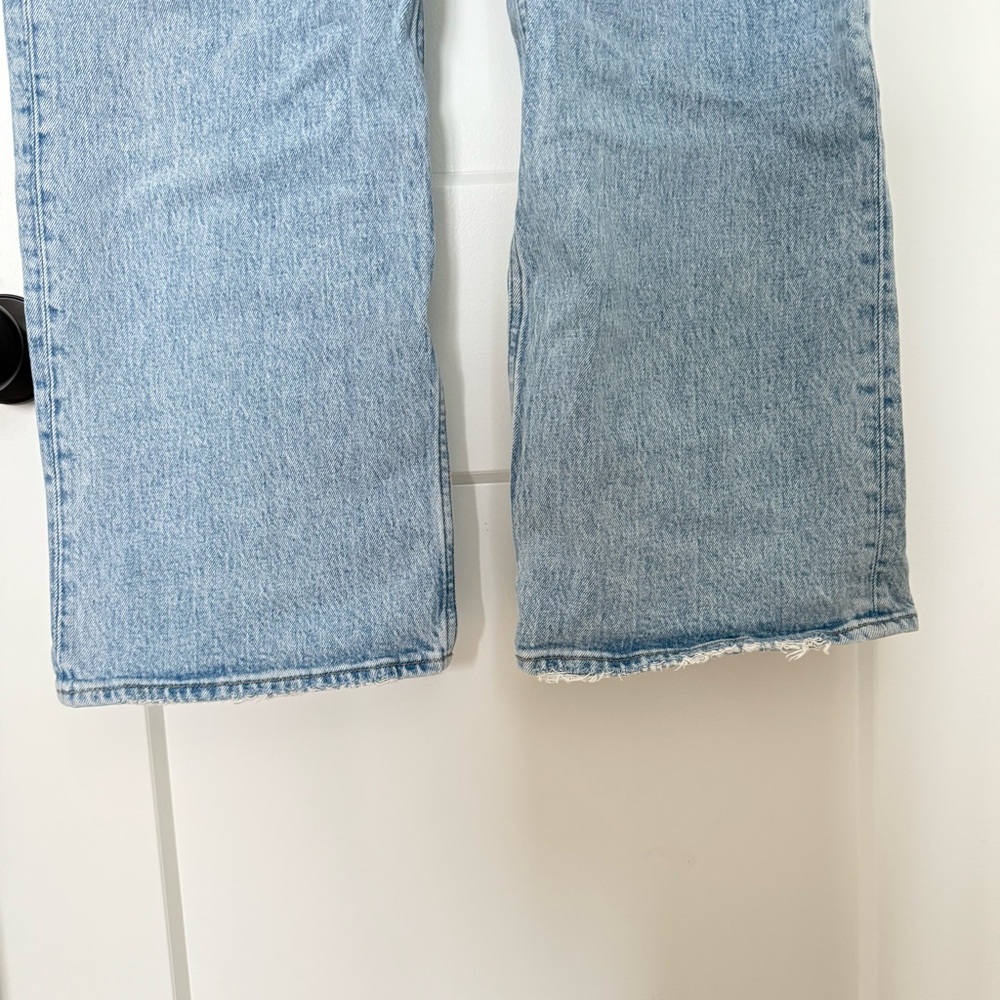Abercrombie and Fitch High Rise 90s Relaxed SHORT - light wash - Picture 9 of 12